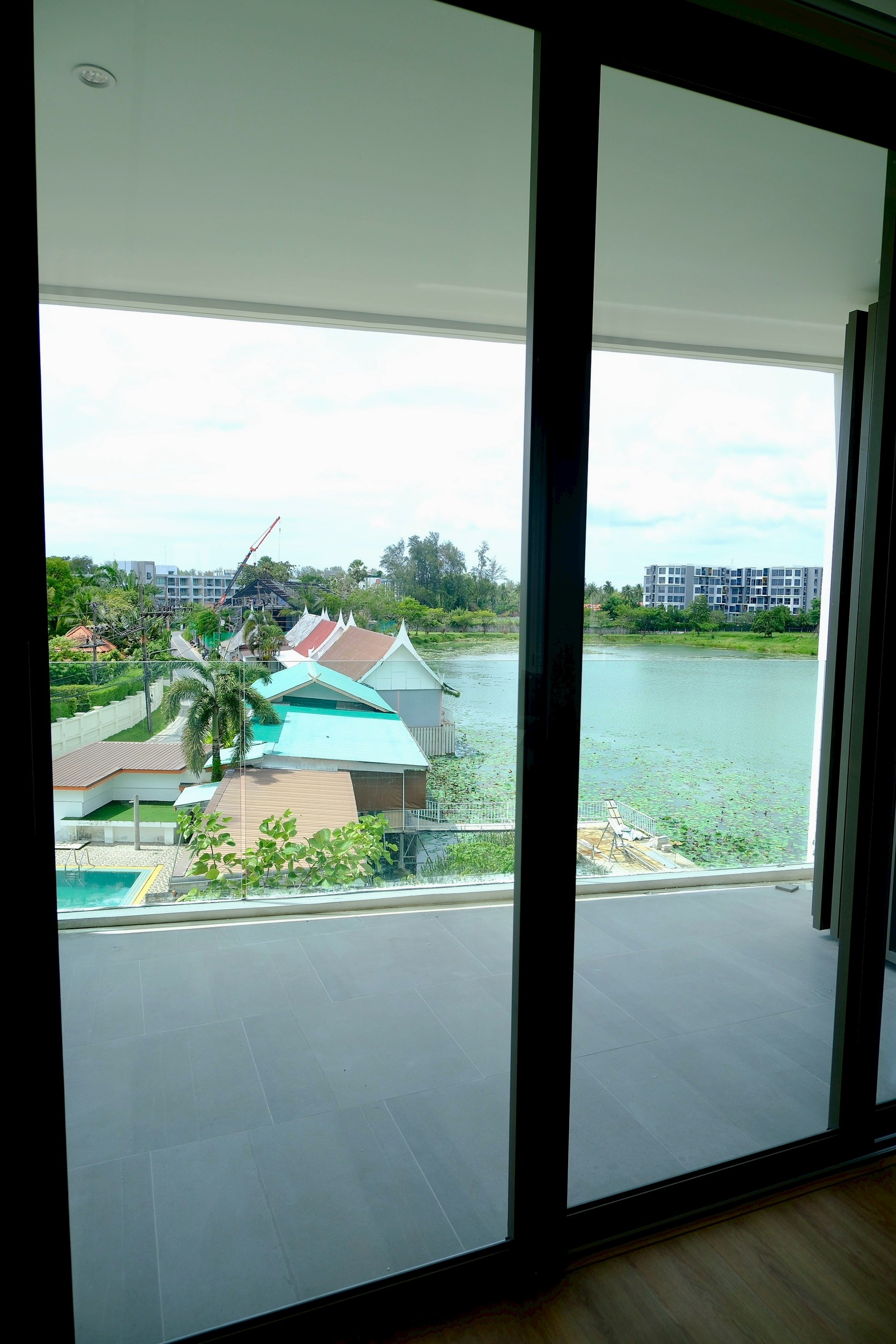 The Aqua 19